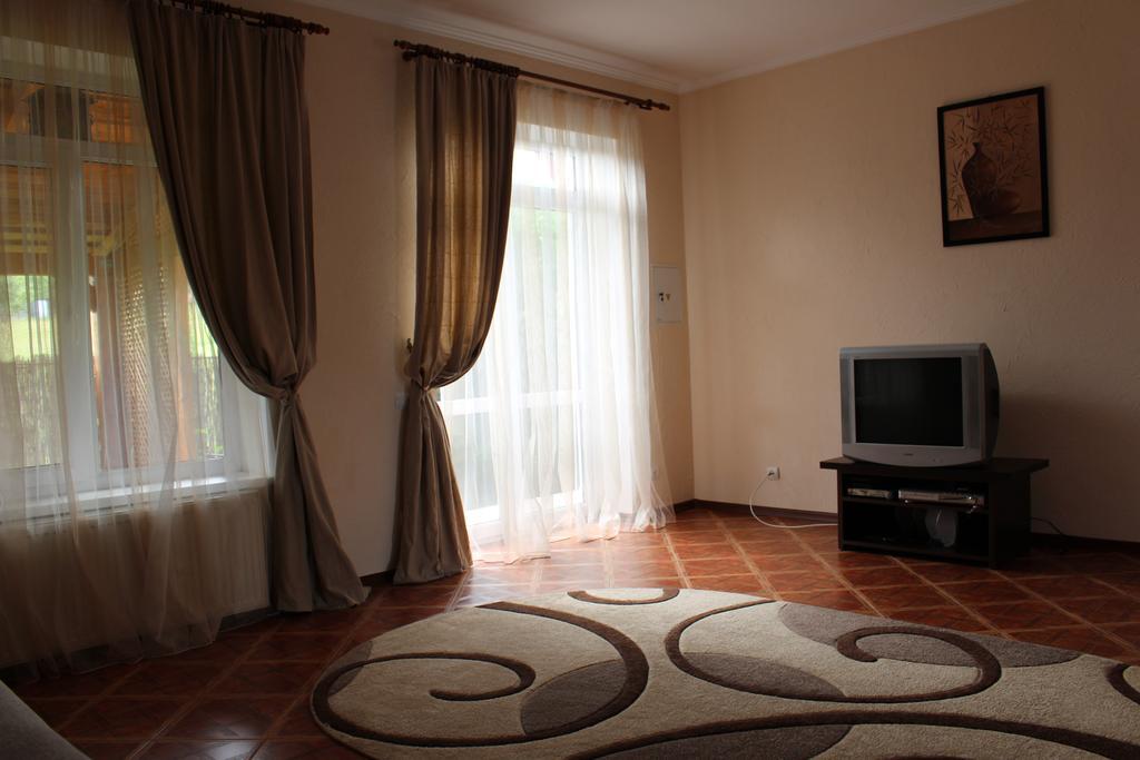 Panorama Townhouse Apartment Polyana  Exterior photo